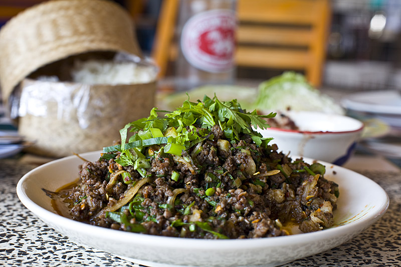 Larb-Mote-Daeng
