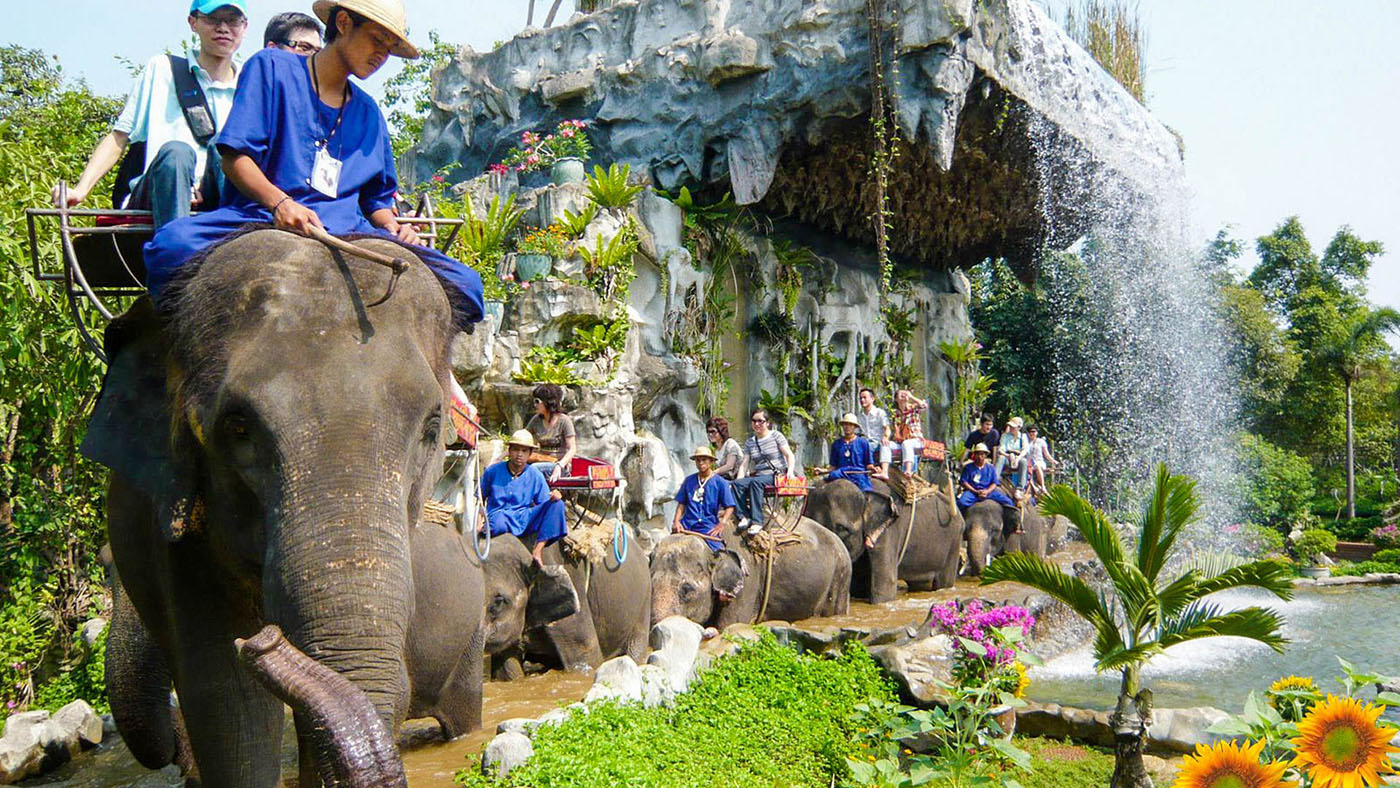 Nakhon Phanom 13