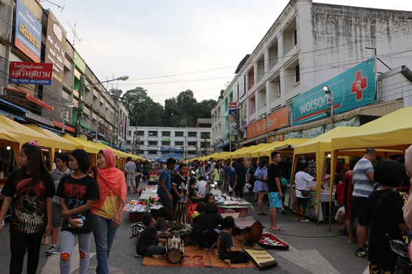 cho dem cuoi tuan Krabi 6