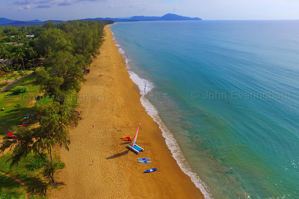 mai khao beach 1