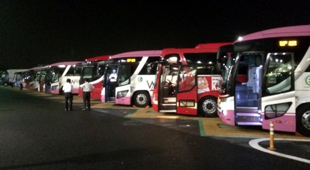di xe bus dem o Thai Lan 2