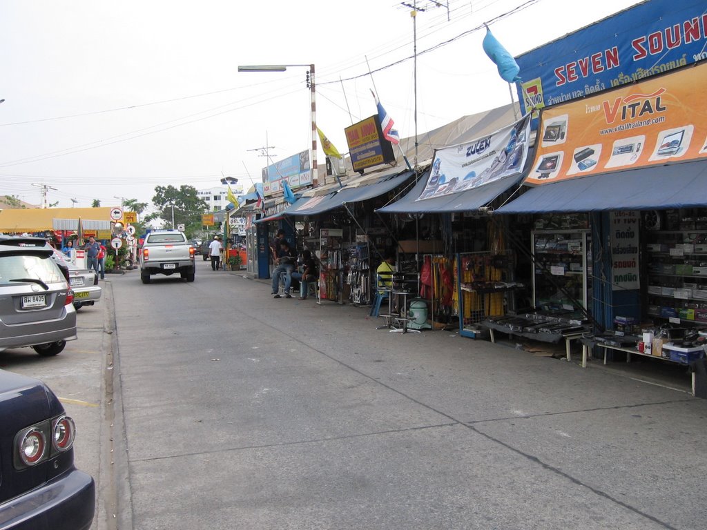 kinh nghiem mua phu tung xe may 3
