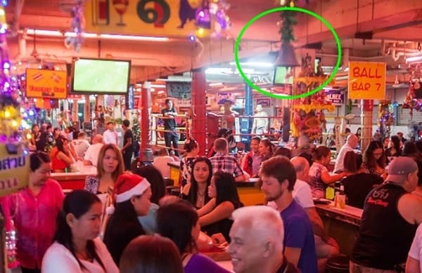 ly do khong nen rung chuong o quan bar tai pattaya 1