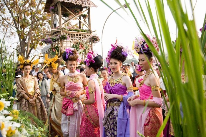 mua qua luu niem o Chiangmai 2