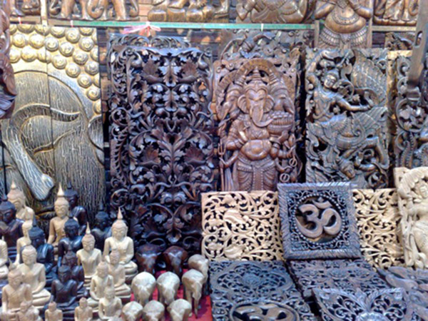 mua qua luu niem o Chiangmai 3