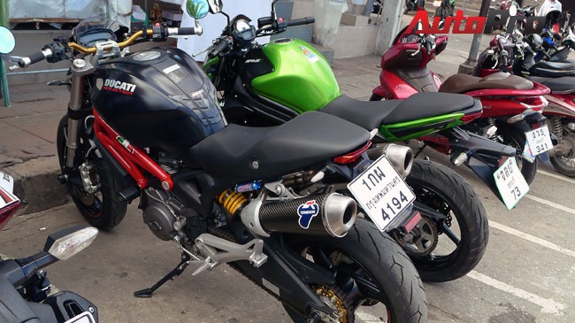 thue xe moto 2